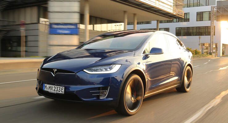 Tesla Model X P90D, Frontansicht