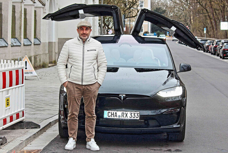 Tesla Model X Qualitätsmängel Fall Reitmeier Regensburg
