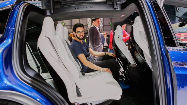 Tesla Model X, Sitzprobe, Genfer Autosalon, 03/2016