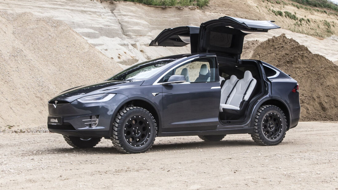 Tesla Model X delta4x4