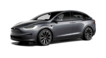 Tesla Model X mit schwarzen Applikationen