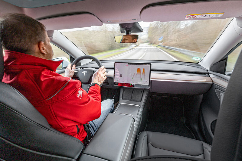 Tesla Model Y Performance, Dauertest, 100000 Kilometer, Cockpit, Infotainment, Touchscreen