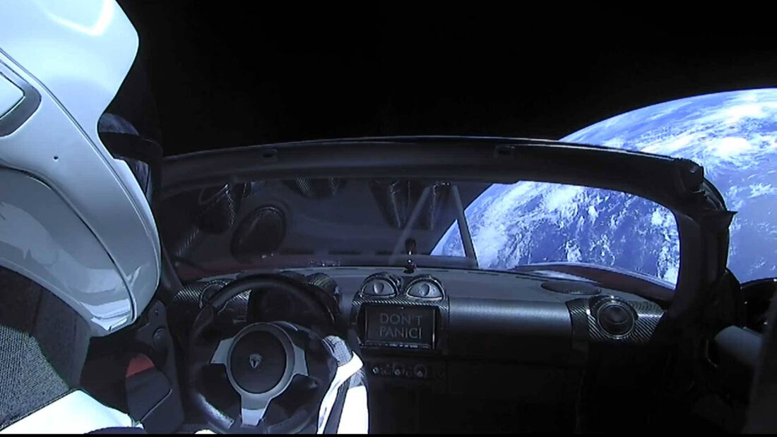 Tesla Roadster Space X Weltall Screenshot