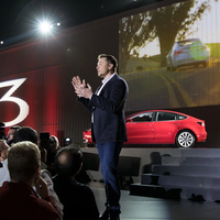 Tesla Will Versicherungen Auf Basis Von Nutzerdaten Anbieten Auto Motor Und Sport