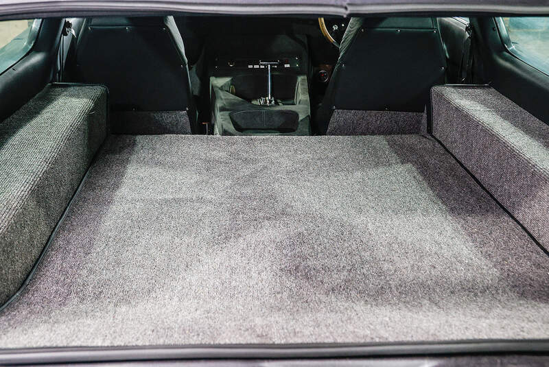 The Beast von John Dodd Oldtimer-Kombi mit Flugzeugmotor