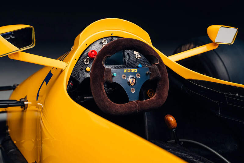 The Camel Collection Lotus Type 102 Lamborghini 5000QV