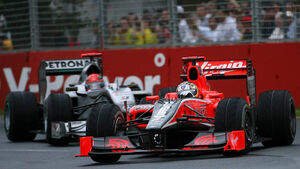 Timo Glock und Michael Schumacher