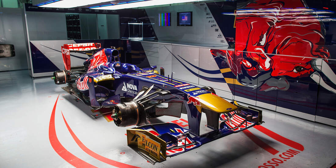 Toro Rosso Box GP Malaysia 2013