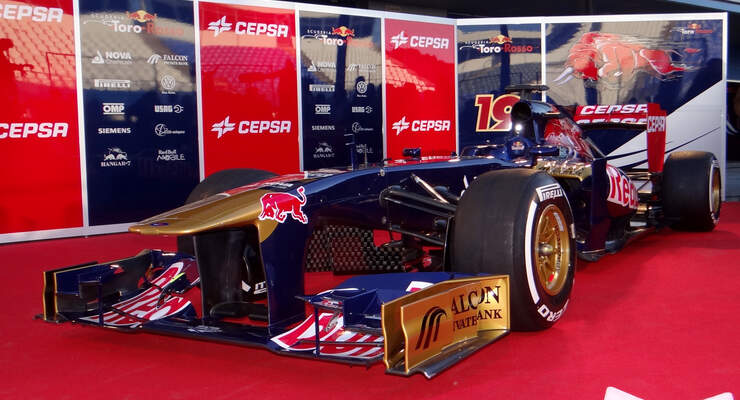 Toro Rosso STR8 Jerez 2013 Präsentation