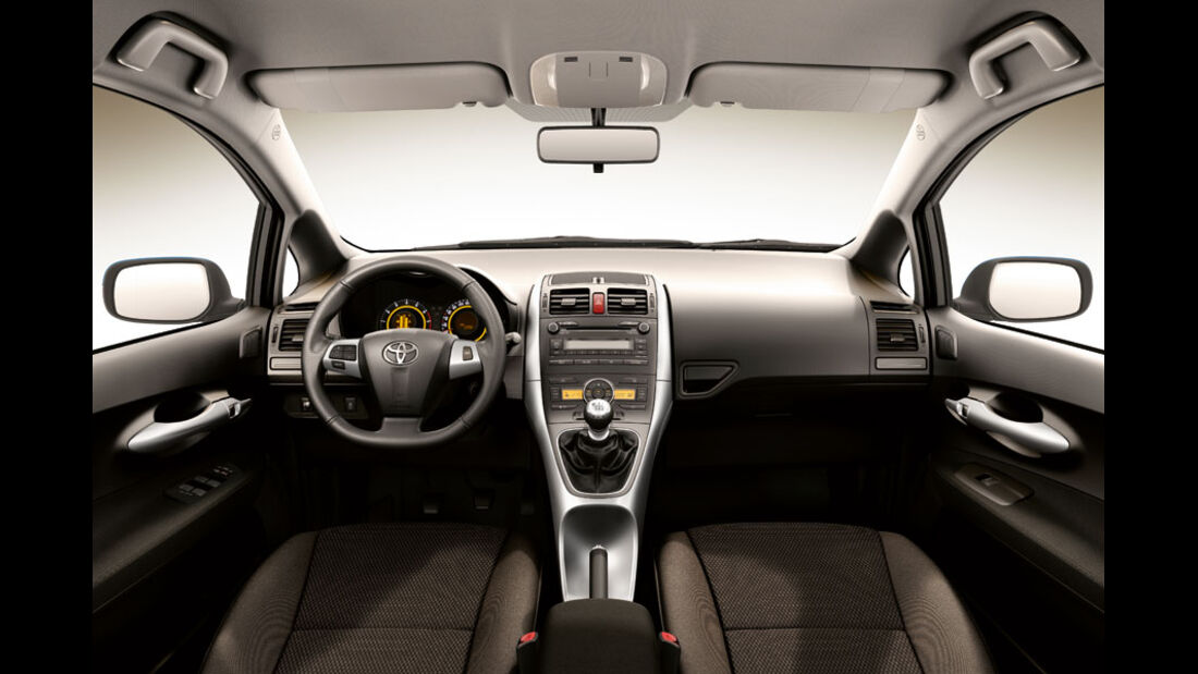 Toyota Auris, Cockpit, Life-Ausstattung