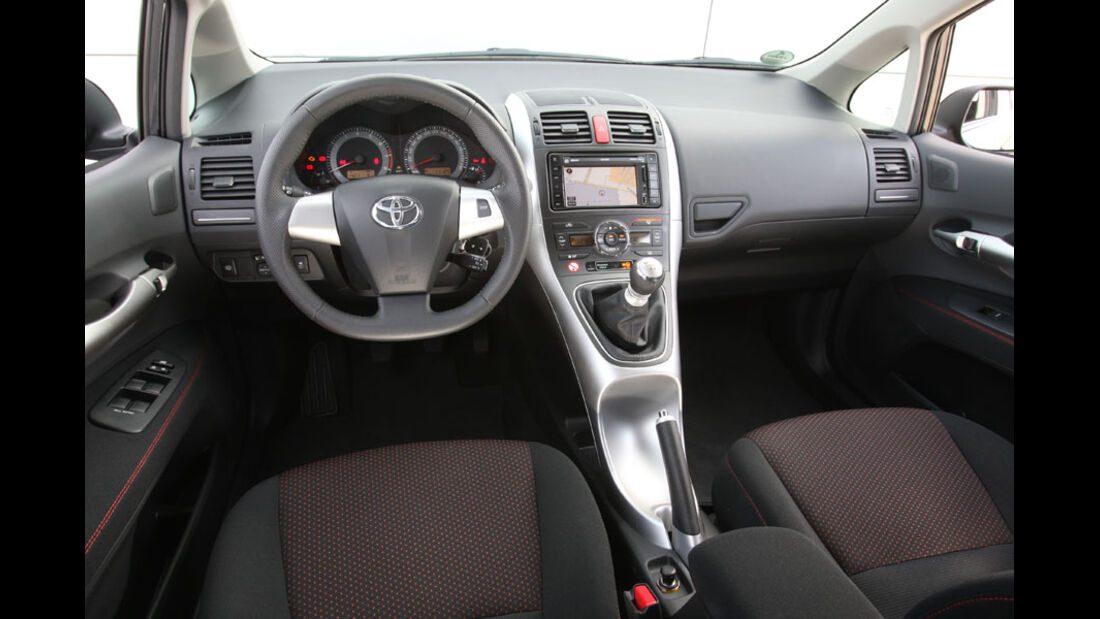 Toyota Auris, Innenraum,Cockpit