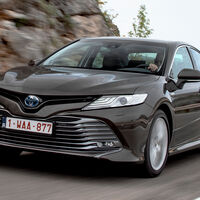 Toyota Camry Hybrid (2019)