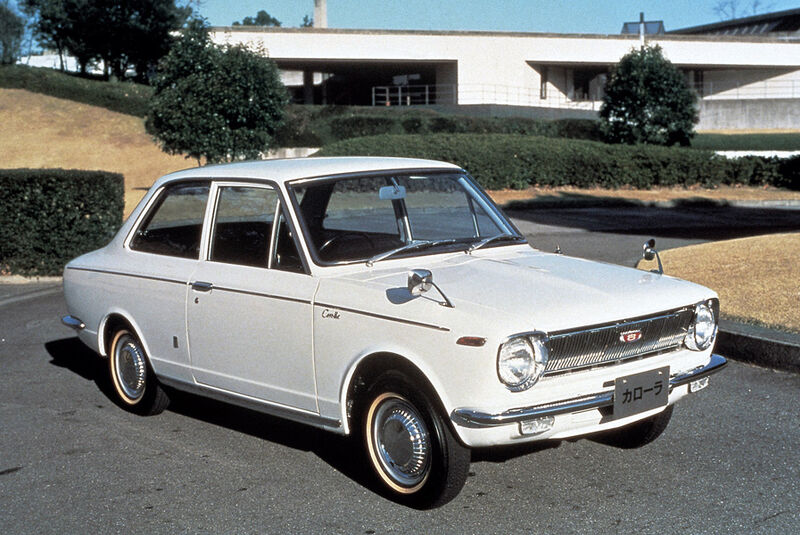 Toyota Corolla, 1966, Seitenansicht