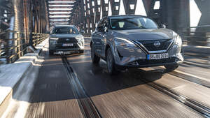 Toyota Corolla Cross, Nissan Qashqai