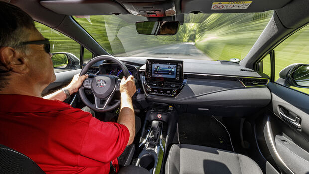 Toyota Corolla Touring Sports, Interieur