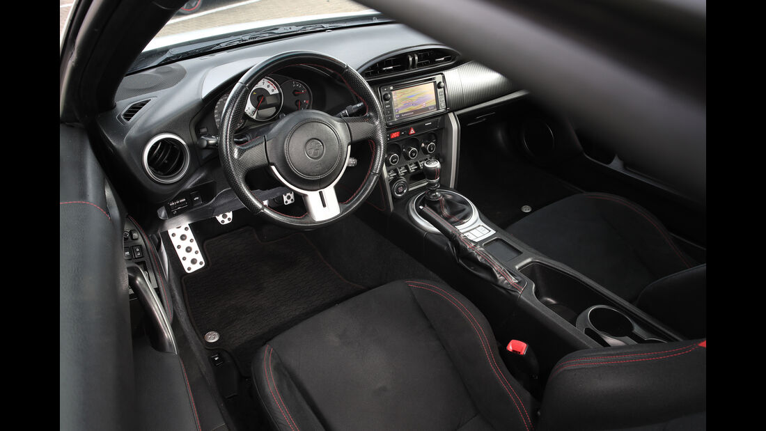 Toyota GT86, Cockpit