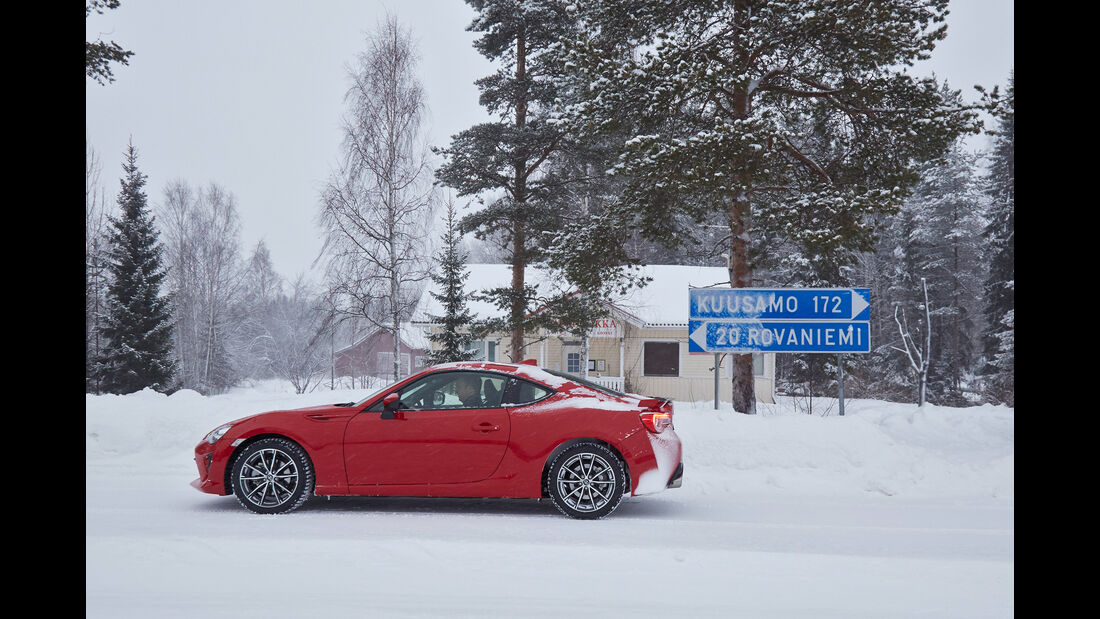 Toyota GT86 am Polarkreis, Finnland. Leseraktion