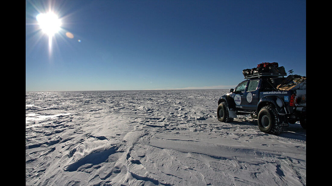 Toyota AntarktisExpedition Mit dem Toyota Hilux zum Südpol AUTO