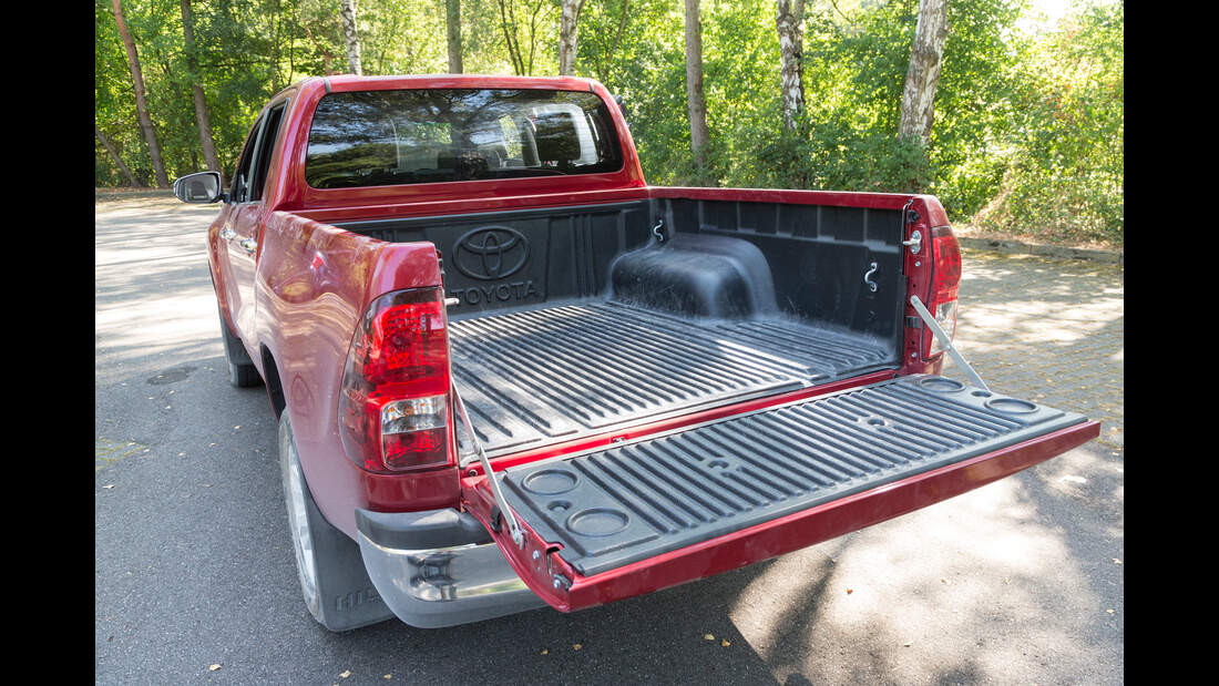 Toyota Hilux 2.4D Double Cab 4x4 im Test AUTO MOTOR