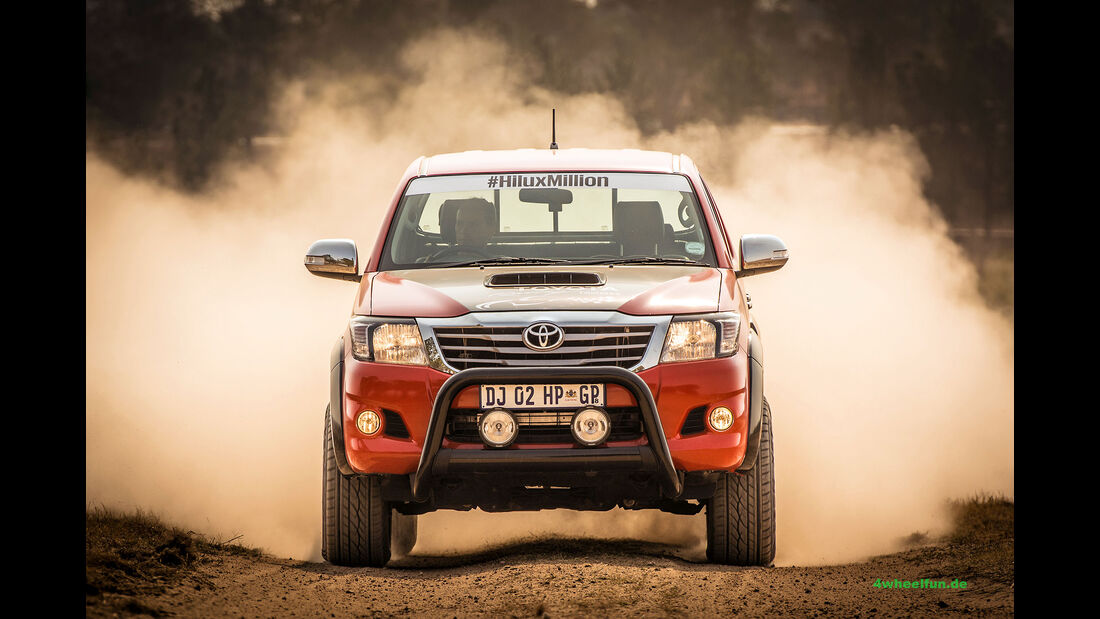 Toyota Hilux V8 Racing Experience Südafrika