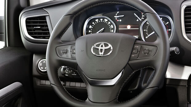 Toyota Proace Verso Van 2016 Fahrbericht 
