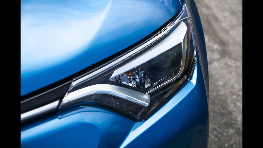Toyota RAV4 Hybrid Facelift NYIAS 2015