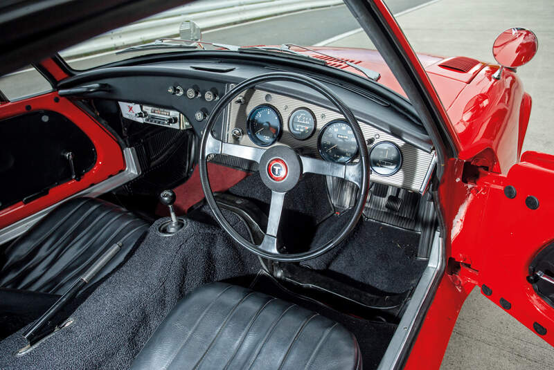 Toyota Sports 800, Cockpit