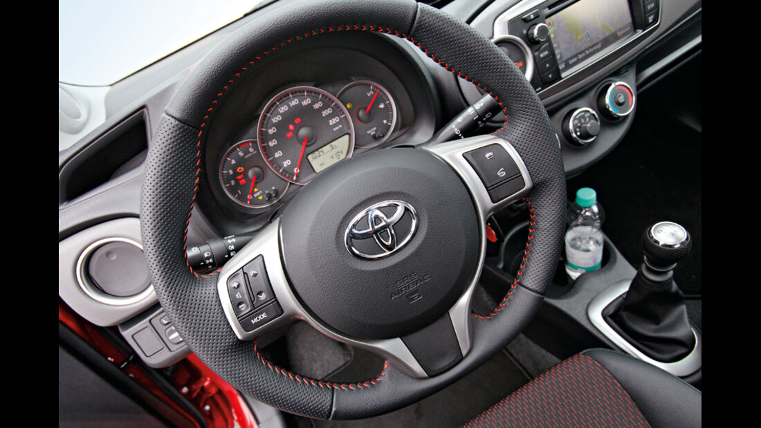 Toyota Yaris, Cockpit