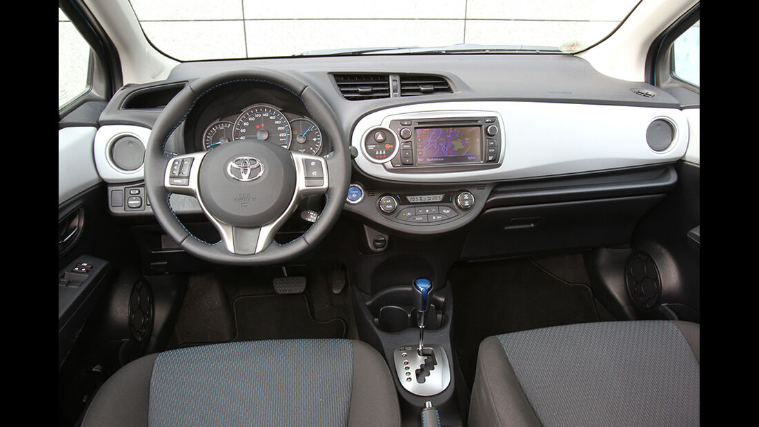 Toyota Yaris, Cockpit