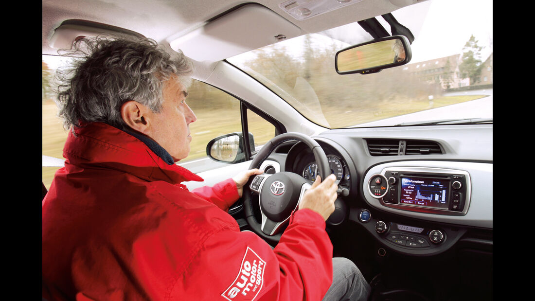 Toyota Yaris Hybrid, Cockpit