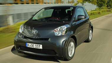 Toyota iQ Front