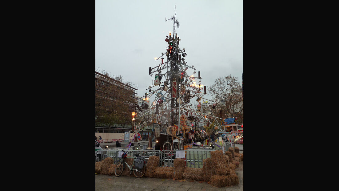 Traffic Tree, Weihnachtsbaum, Berlin
