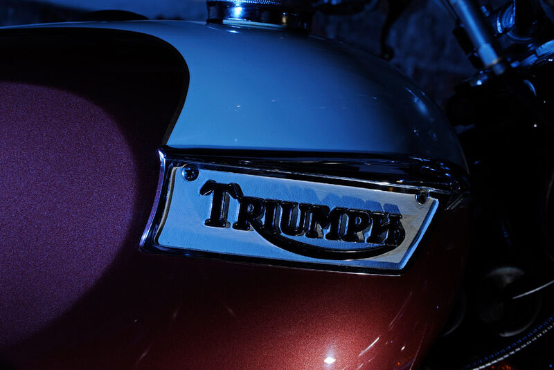Triumph Bonneville 750, Triumph, Emblem, Schriftzug