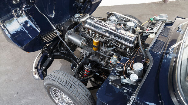 Triumph-GT6-Motor