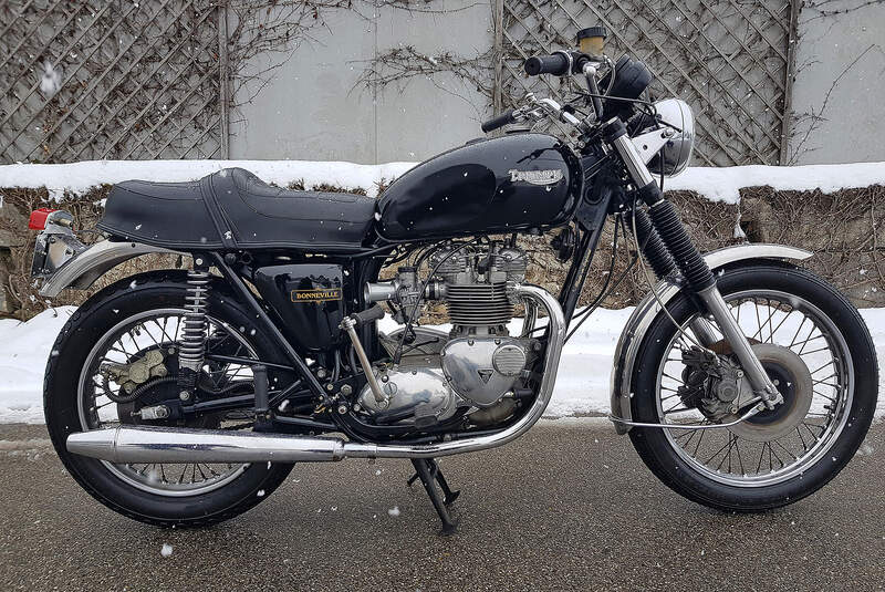 Triumph T140 E-Bonneville 1981 Oldtimer Auktion Toffen