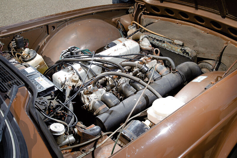 Triumph TR 6, Motor