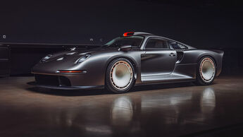 Tuthill GT One Porsche 911 GT1 Hommage