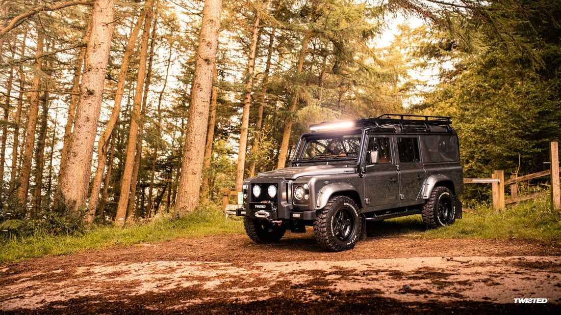 Twisted Land Rover Defender V8 Umbau