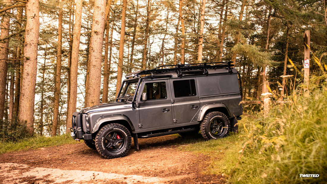 Twisted Land Rover Defender V8 Umbau