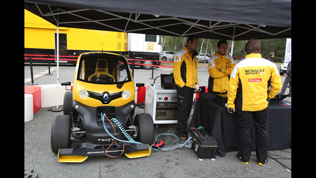 Twizy Renault Sport F1 Concept Car, Ladestation