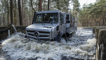 Unimog U 4023 und U 5023