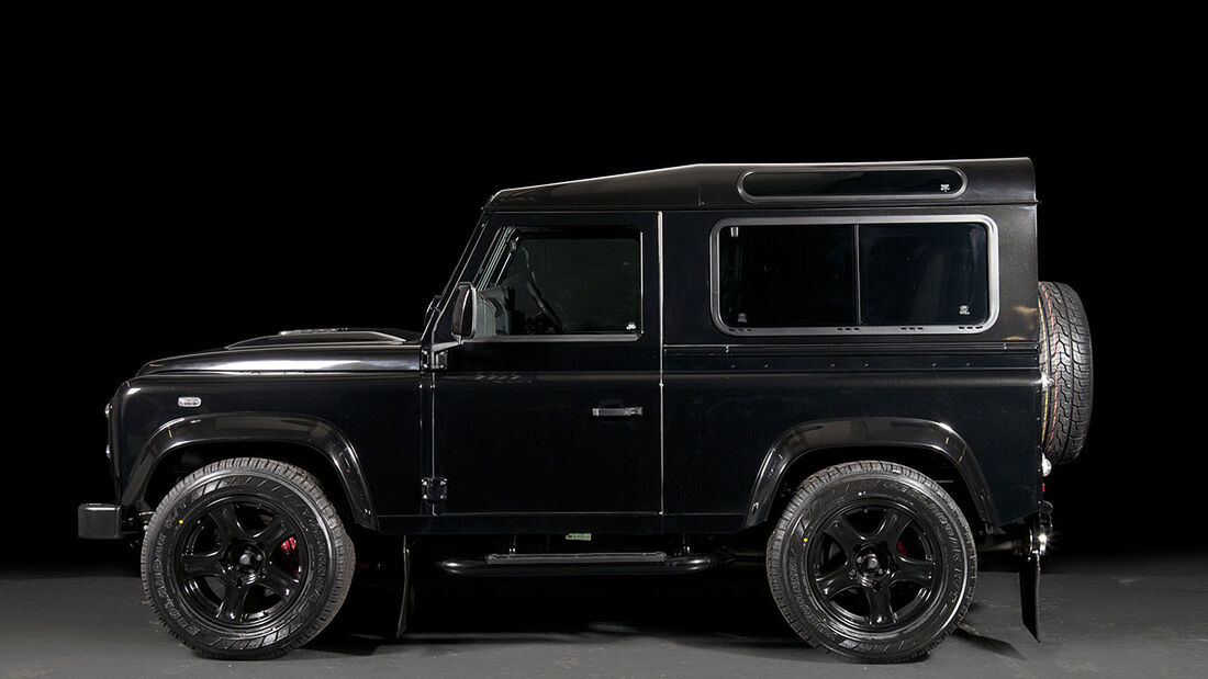 Urban Truck Land Rover Defender 6.2 V8