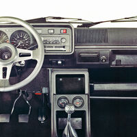 VG Golf I GTI (1976 bis 1983) Cockpit Spucknapf-Lenkrad