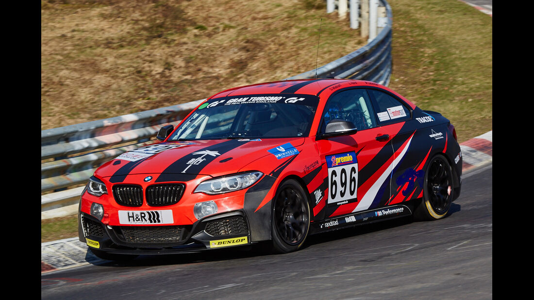 VLN2015-Nürburgring-BMW M235i Racing Cup-Startnummer #696-CUP5