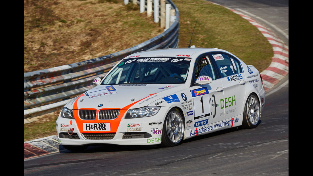 VLN2015-Nürburgring-BMW325i-Startnummer#1-V4