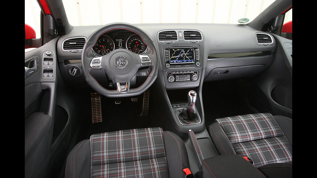 VT VW Golf GTI aumospo1109