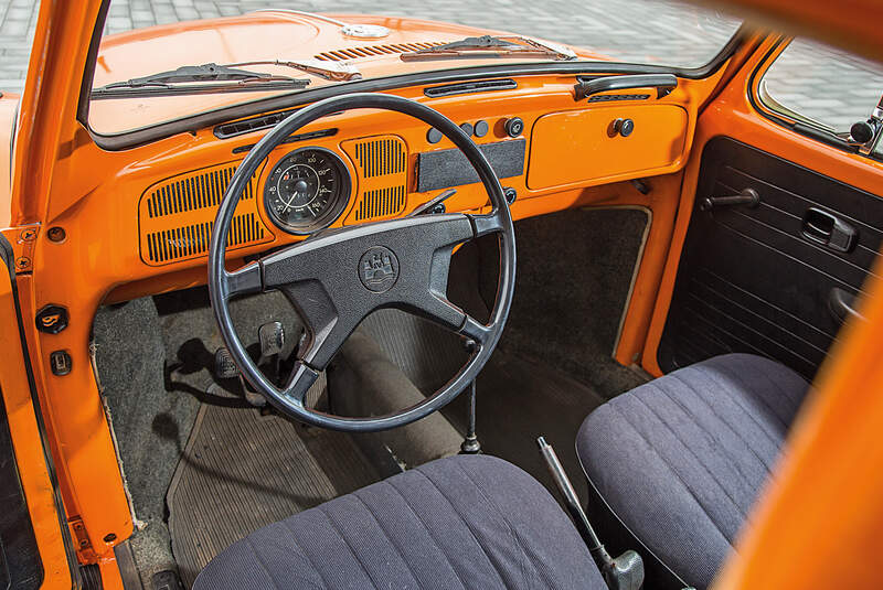 VW 1302, Cockpit