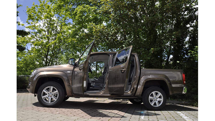 Vw Amarok Innenraum Check Baumarkt Held Mit Limousinen Ambiente Auto Motor Und Sport