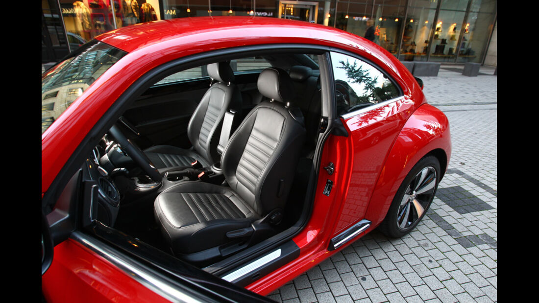 VW Beetle 2.0 TSI, Fahrersitz