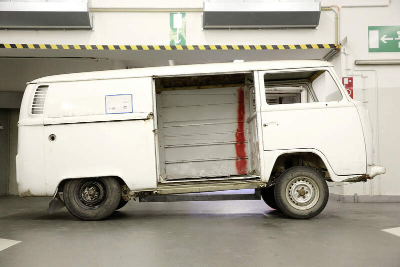VW Bulli T2b Currywurst-Wagen, Kunst